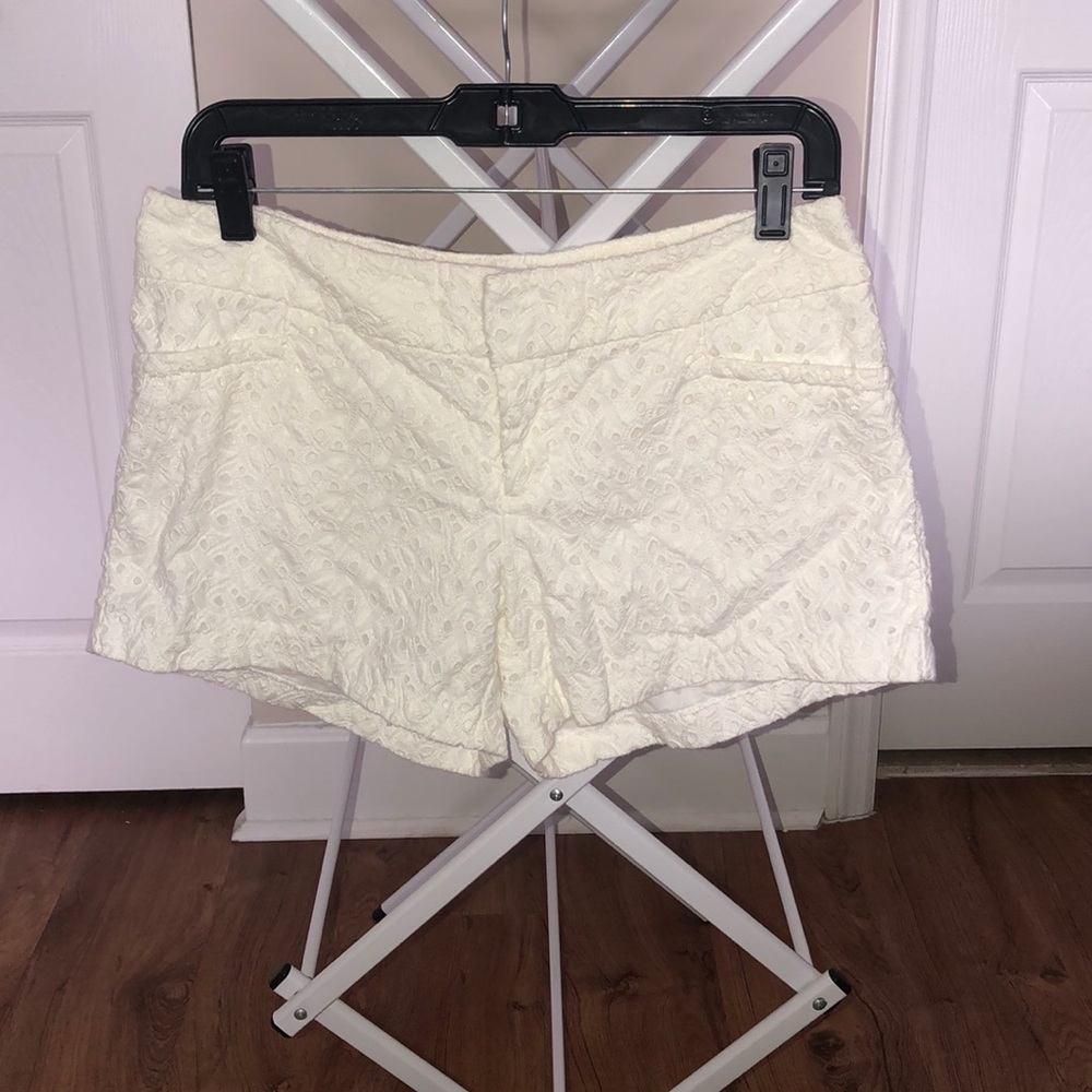 Lilly Pulitzer Ellie Eyelet Shorts White Size 4